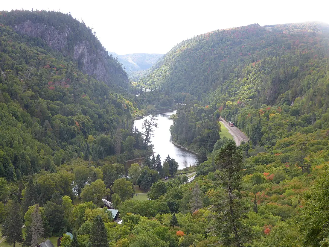 Agawa Canyon Rail (53197940723)