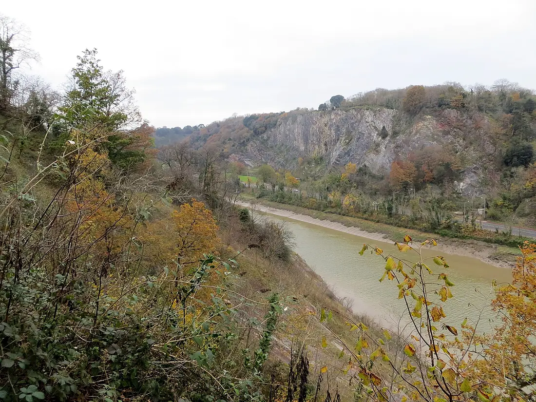 Autumn colours above Avon Gorge - November 2013 - panoramio