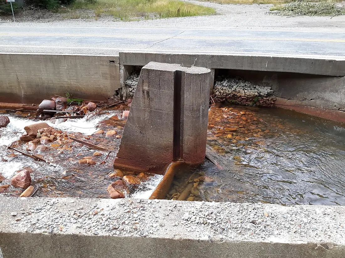 Flood gate (15187662419)