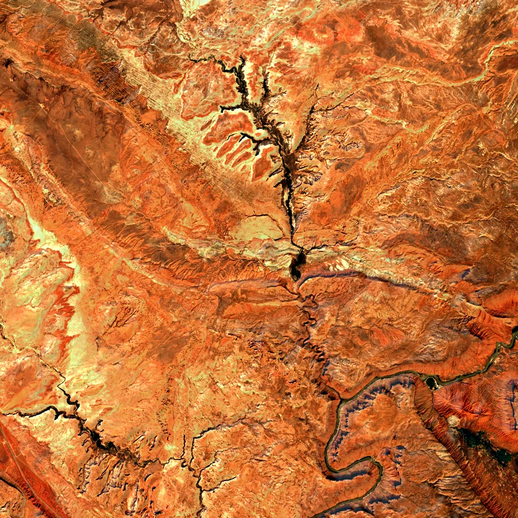 Fiery Furnace seen from above (Sentinel-2)