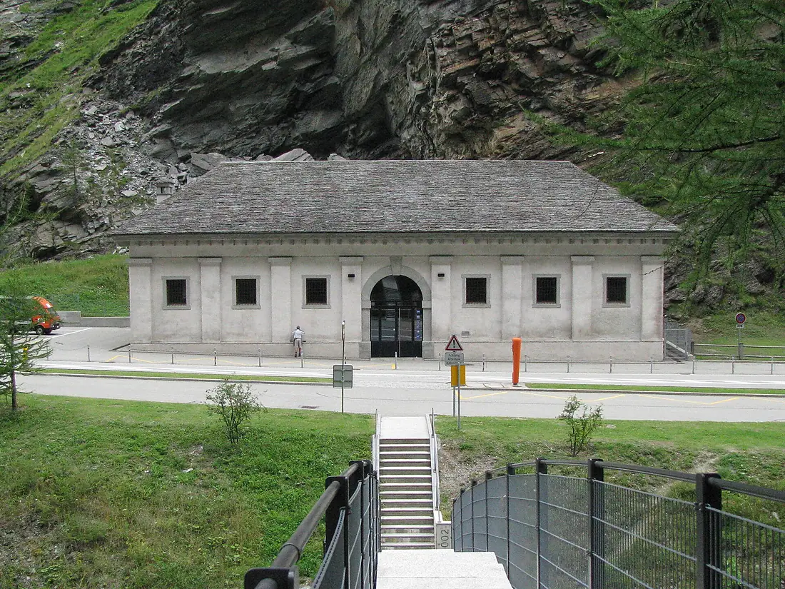 20130818164 Simplon Dorf - Gondo (Schlucht) IMG 5182 (cropped)