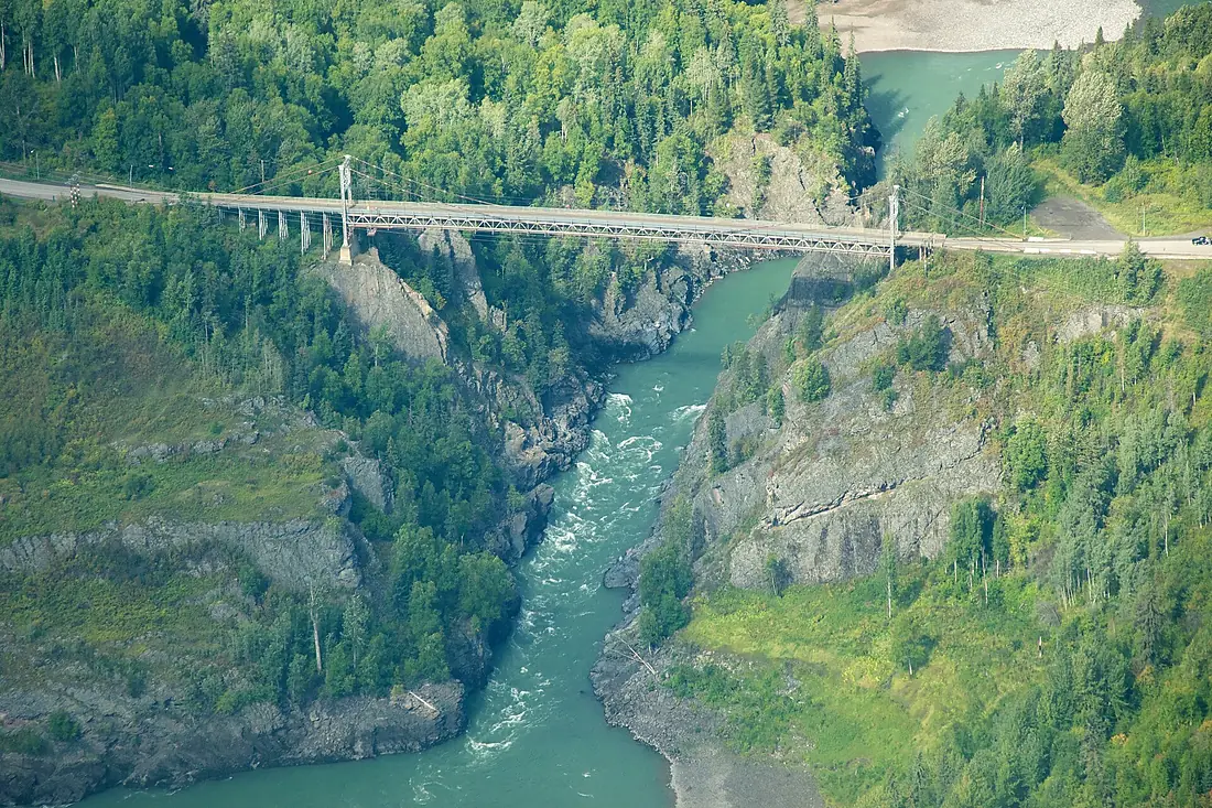 Hazelton bridge (6998027043)