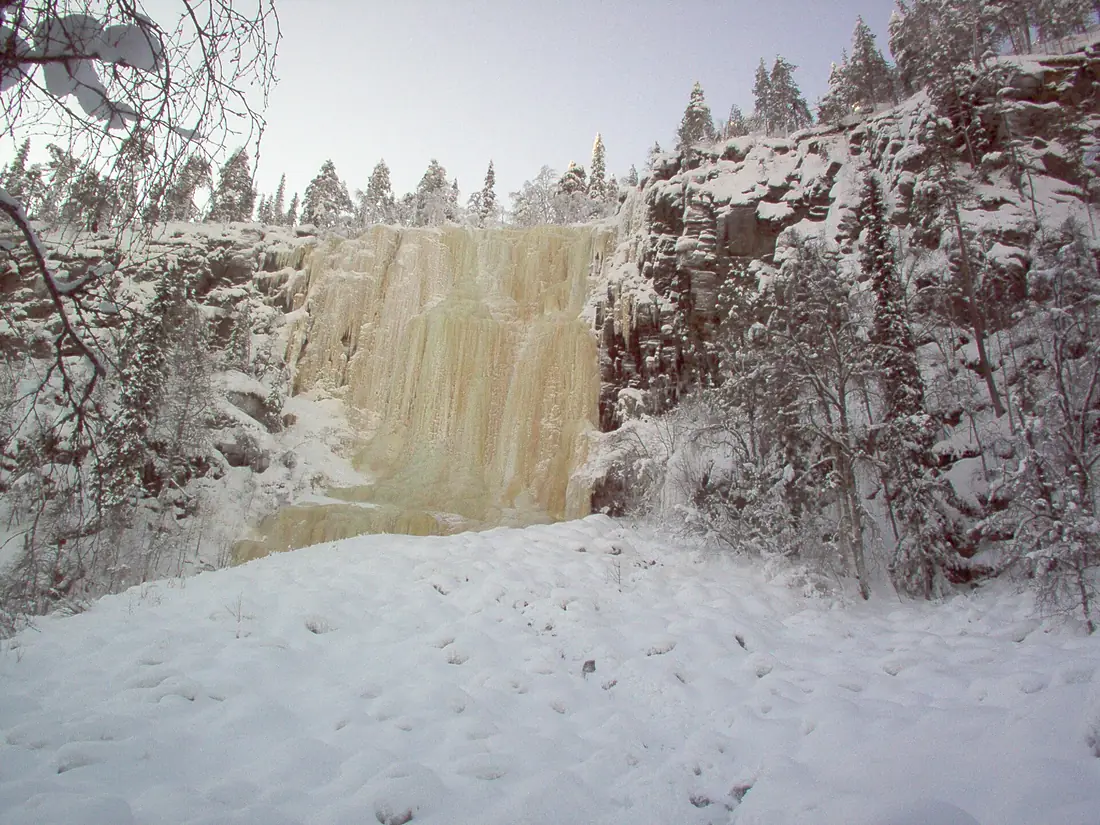 Taivalvaara Icewall