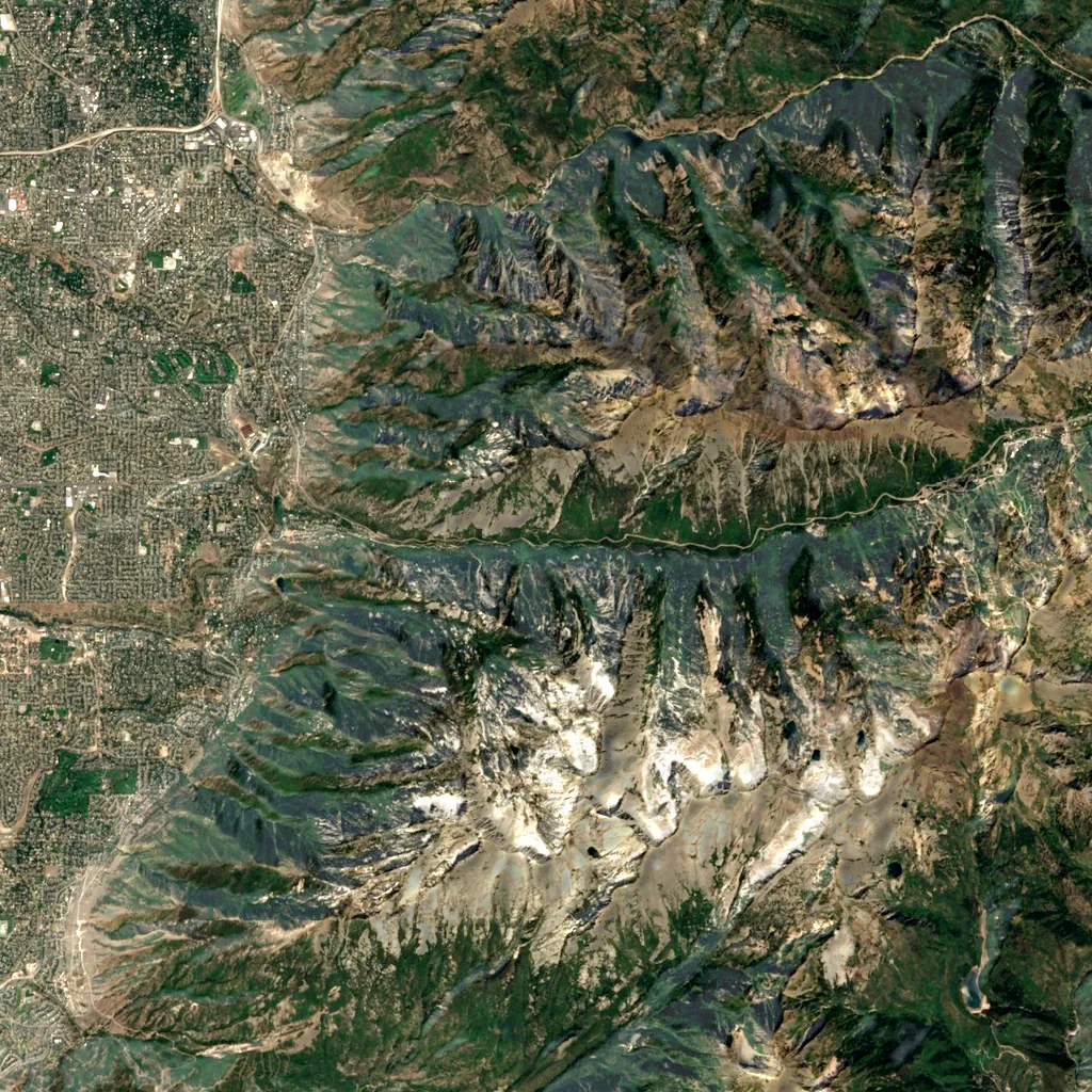 Little Cottonwood Canyon seen from above (Sentinel-2)