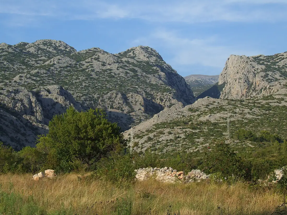 Mala Paklenica - entrance (small)