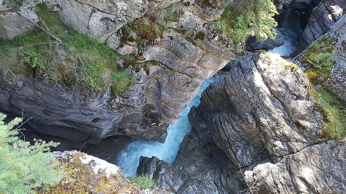 By ovedc - Maligne Canyon - 11