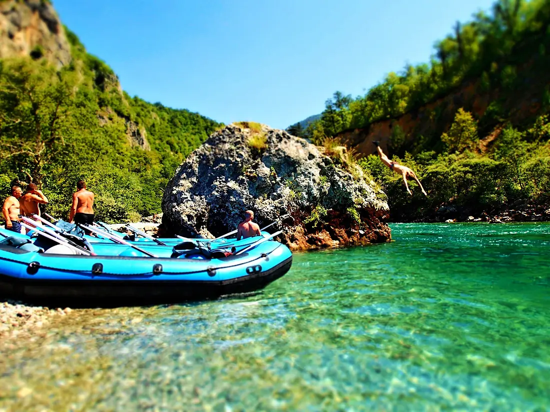 Diving and rafting on Tara River Canyon, Montenegro-Bosnia border (15079927371)