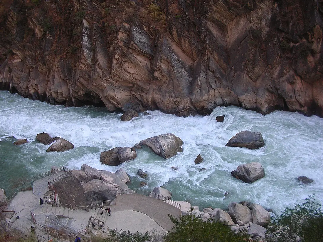 Tiger Leaping Gorge, December 2006