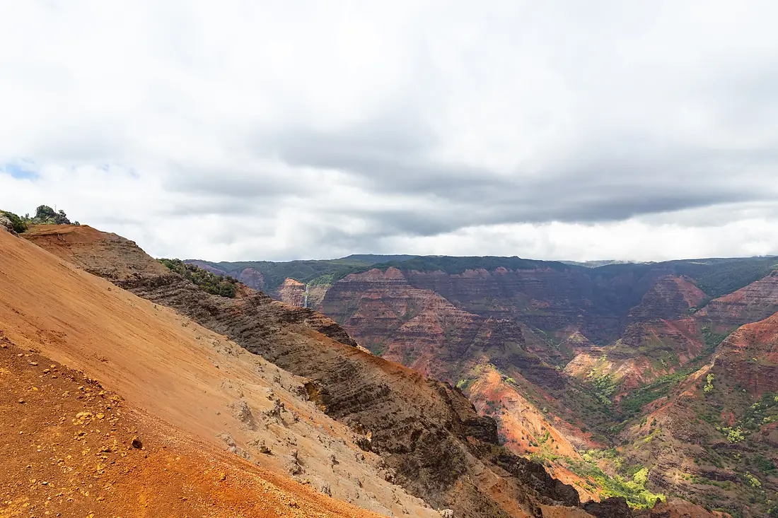 Red sand Waimea Canyon Park Kauai, Hawaii (45365032885)
